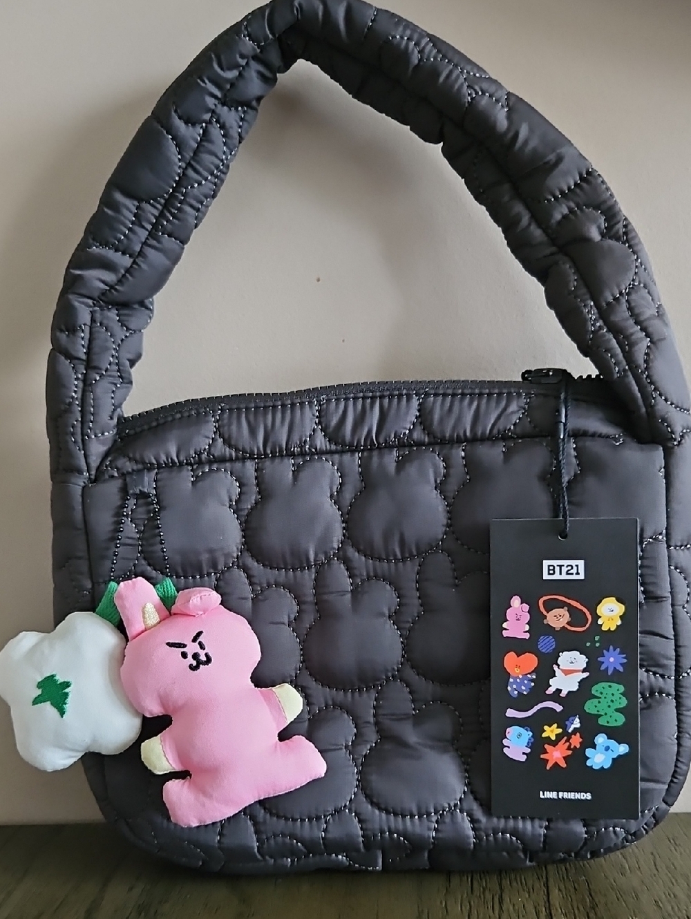 NWT BT21 Padded Hobo Bag Linefriends, Cooky BTS Charm